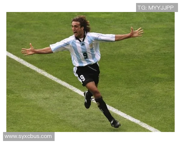 全球足球场上最帅球员排行 谁是你心中的帅气足球巨星